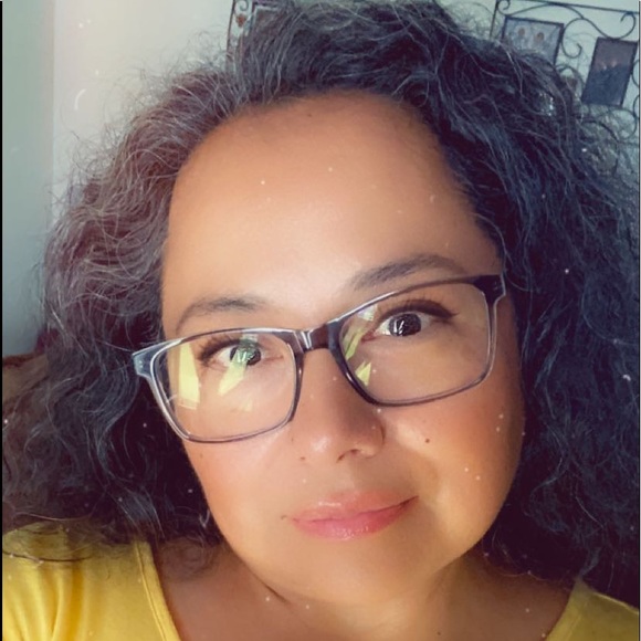 Meet your Posher, Rachelle - Picture 2 of 2